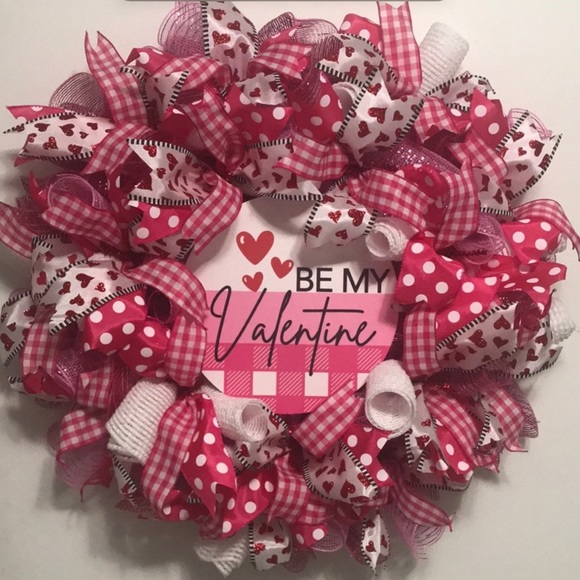 Wreaths and MORE! Look at the pics! - Picture 10 of 11